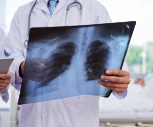 Врач-пульмонолог