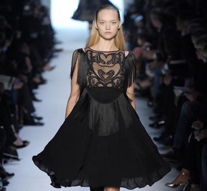 Выпускники УрГАХА продемонстрируют свою коллекцию одежды