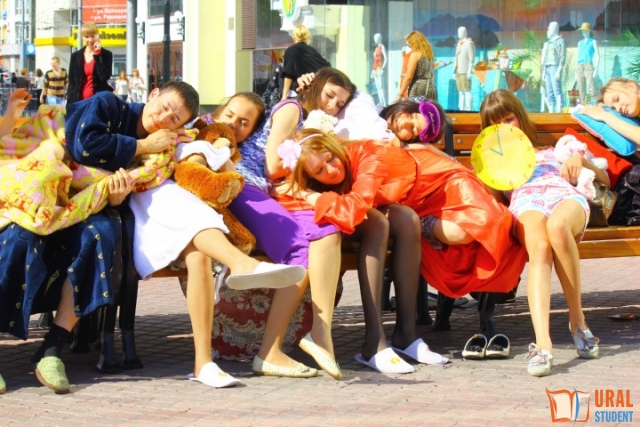 Студенты выспались на славу!